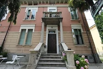 Bed & Breakfast Fiore Di Roby 2*